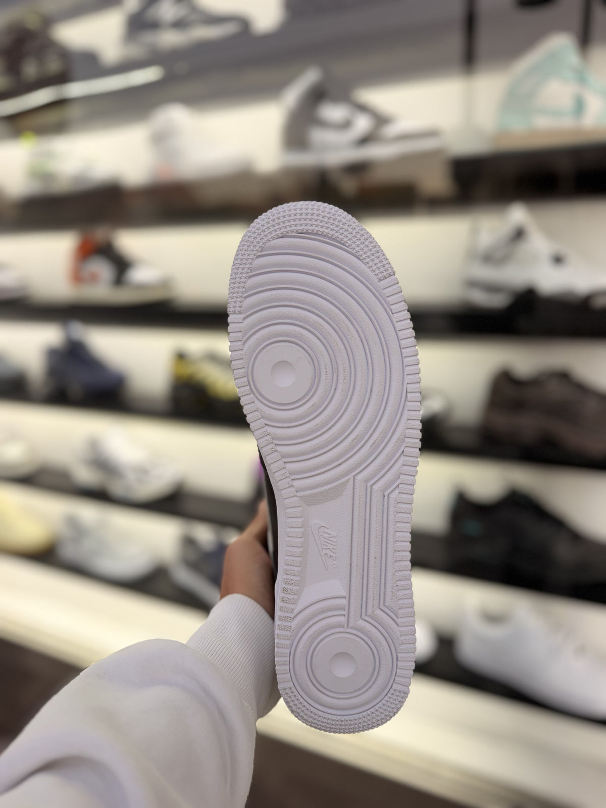 NIKE Air Force 1 '07 - Nero/Bianco