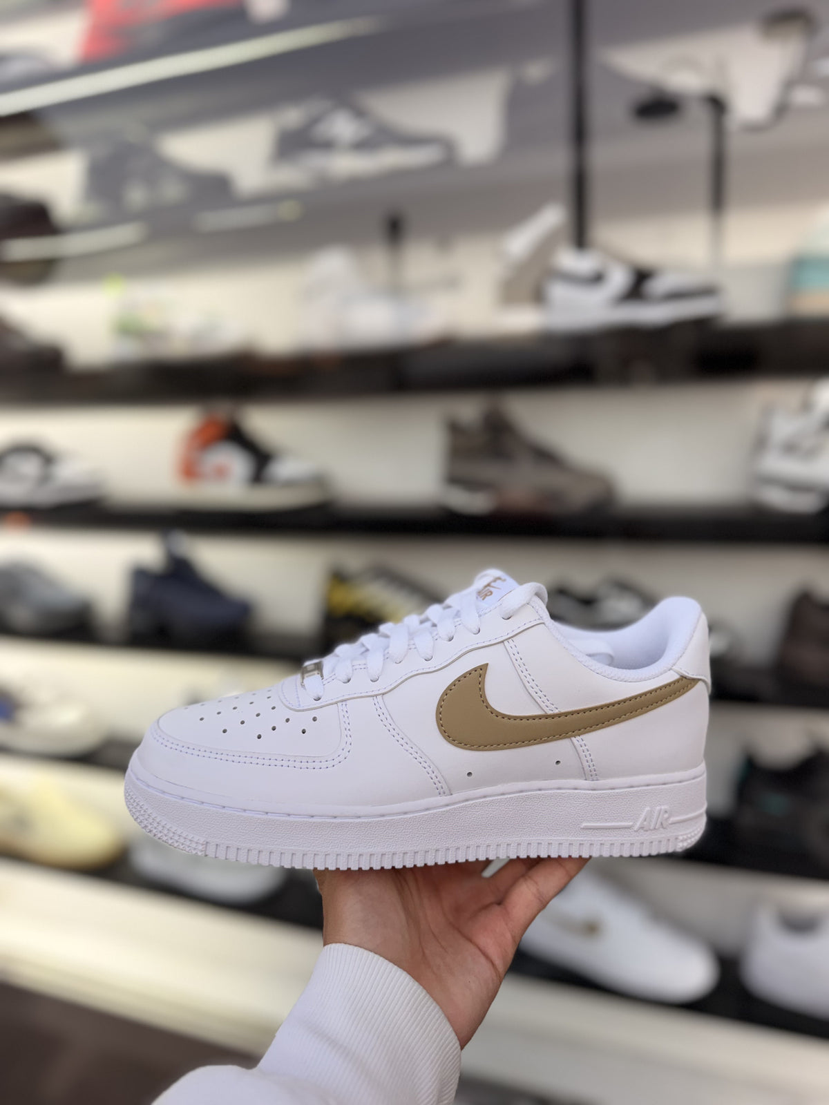 NIKE Air Force 1 '07 - Bianco/Beige