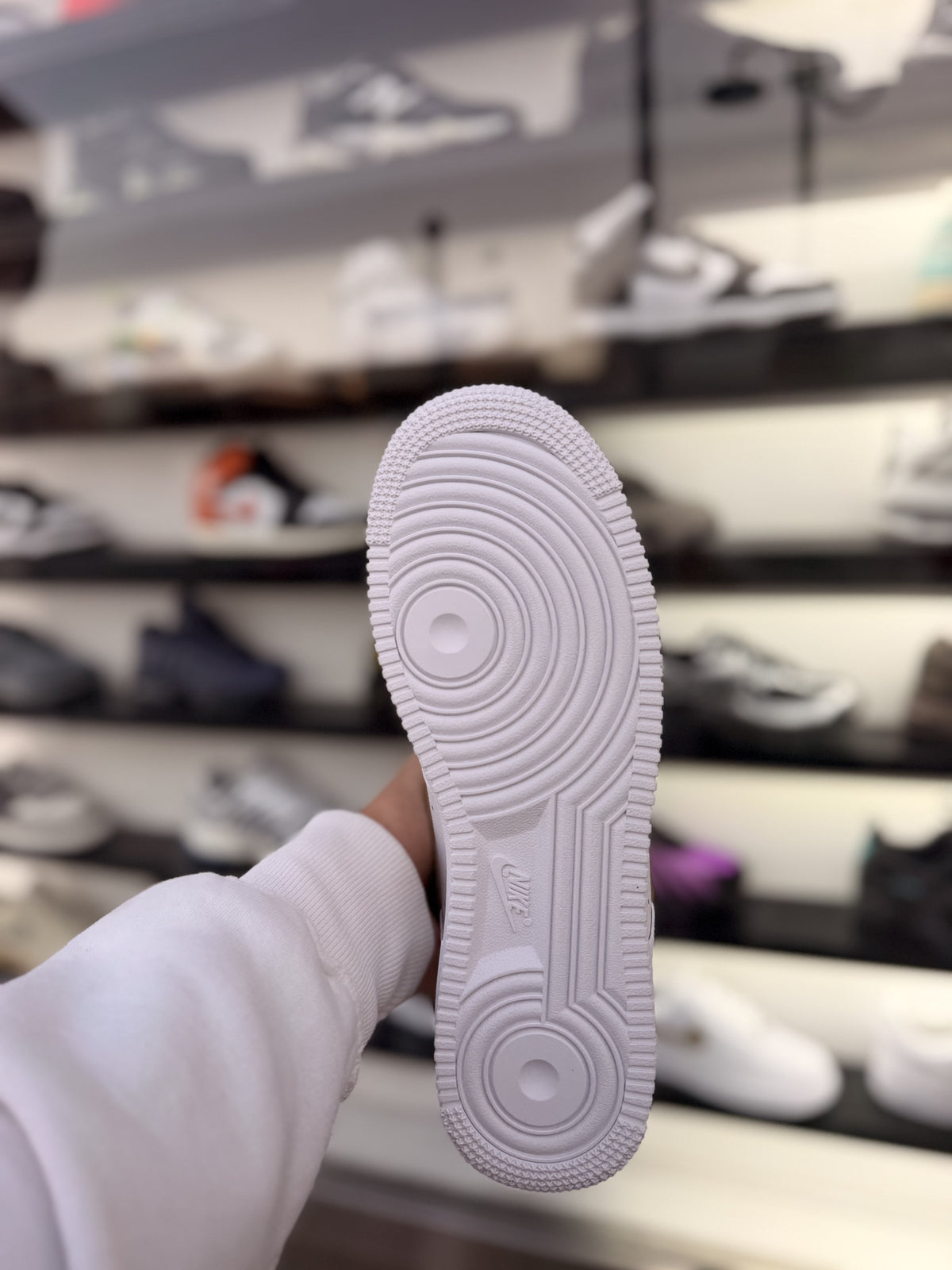 NIKE Air Force 1 '07 - Bianco/Beige