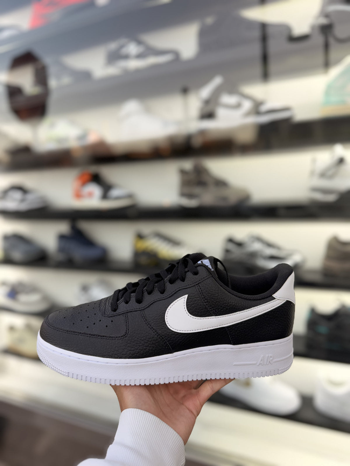 NIKE Air Force 1 '07 - Nero/Bianco