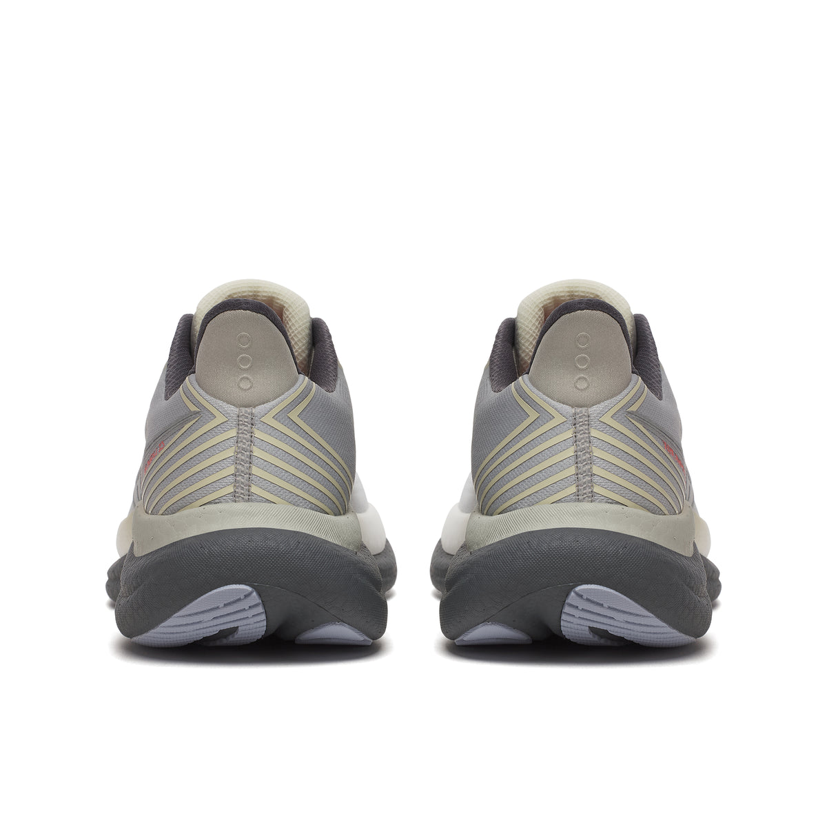 SAUCONY Triumph 23 - Grigio